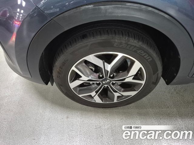Kia Sportage The Bold Diesel 1.6 2WD Prestige - фото 4