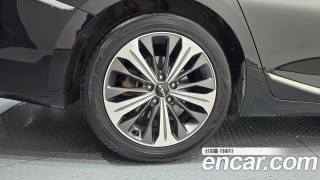 Kia K8 гибрид Noblesse - фото 4