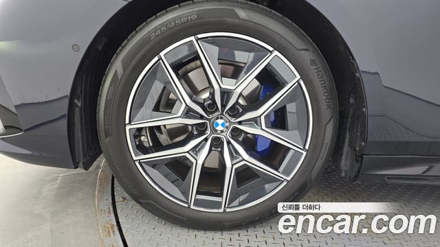 BMW 5 Series G60 520i M Sport - фото 4