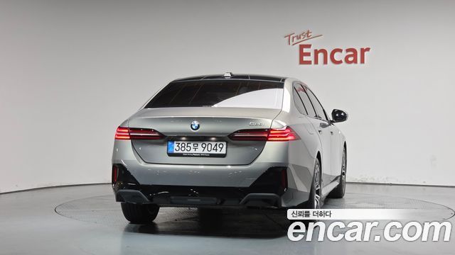 BMW 5 Series G60 520i M Sport - фото 2