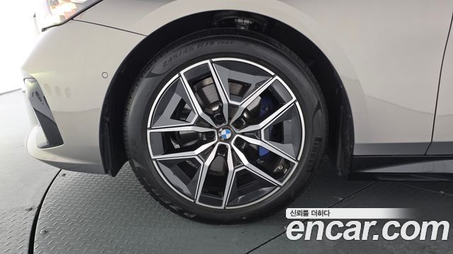 BMW 5 Series G60 520i M Sport - фото 3