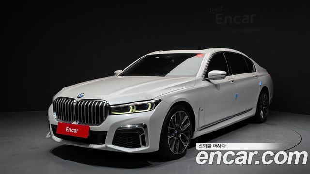 BMW 7 Series G11 740Li xDrive M Sport Package - фото 0