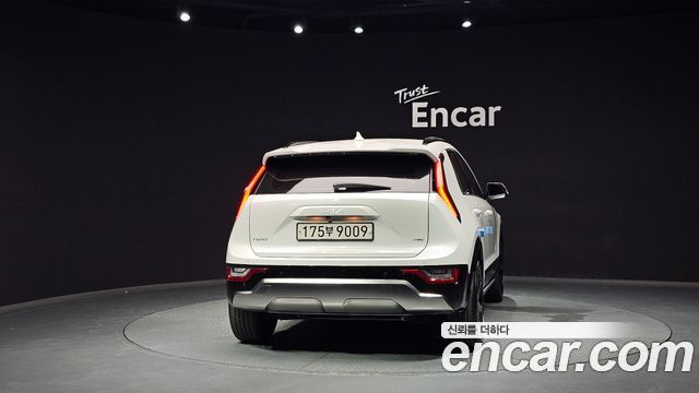 Kia Niro Совершенно новый Trendy - фото 3
