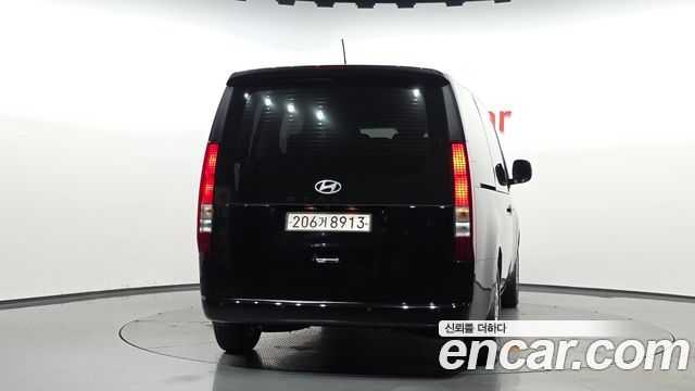 Hyundai Staria HEV 1.6 Tourer 9-Seater Modern - фото 2