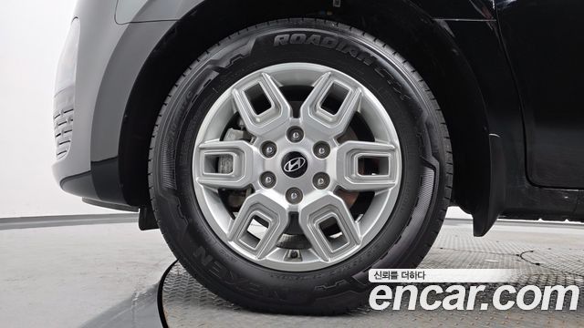 Hyundai Staria HEV 1.6 Tourer 9-Seater Modern - фото 3