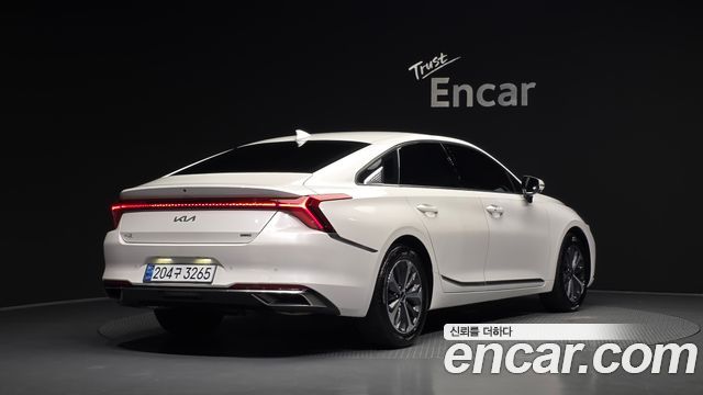 Kia K8 гибрид Noblesse - фото 1