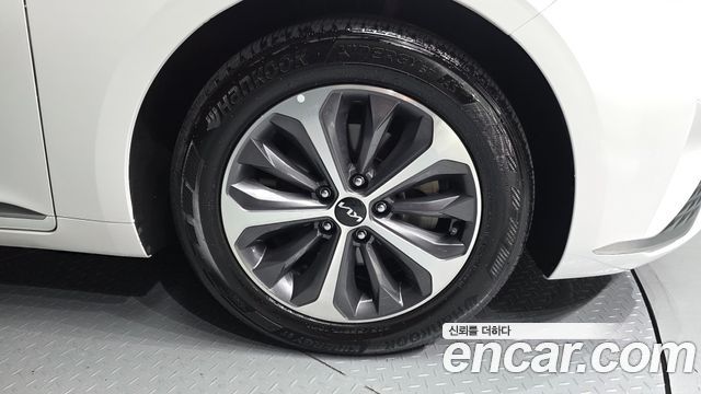 Kia K8 гибрид Noblesse - фото 4