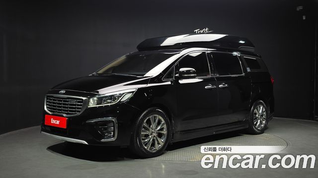 Kia Carnival Новый 9-Seater Hi-Limousine Prestige - фото 0