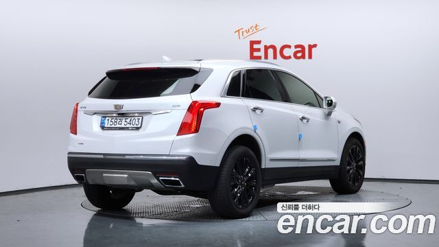 Cadillac XT5 3.6 Platinum - фото 1