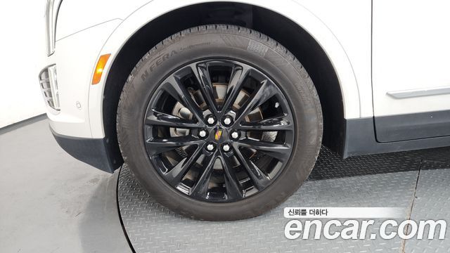 Cadillac XT5 3.6 Platinum - фото 4
