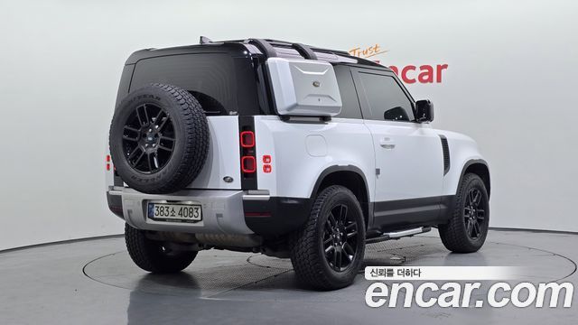 Land Rover Defender L663 90 D250 S - фото 0