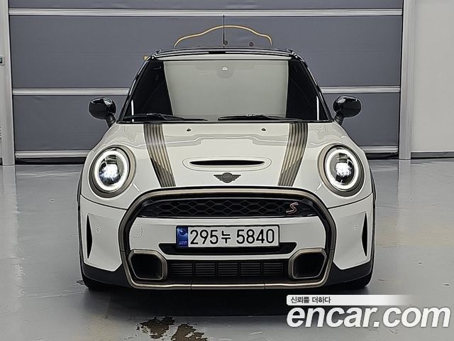 Mini Cooper S 5Door Resolute Edition 3rd Gen - фото 1