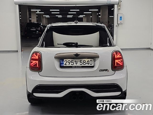 Mini Cooper S 5Door Resolute Edition 3rd Gen - фото 2