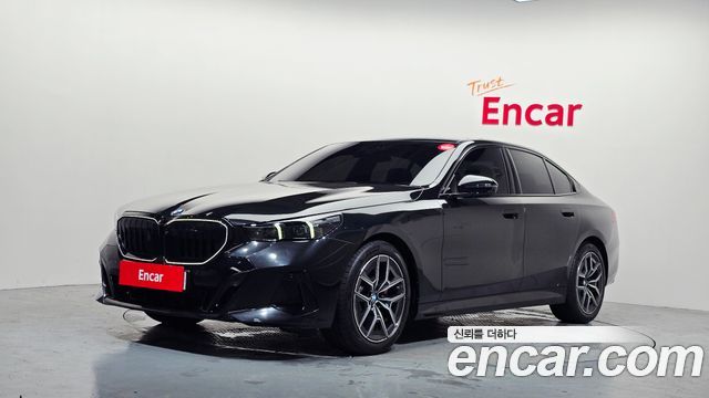 BMW 5 Series G60 520i Special Edition - фото 0