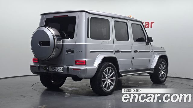 Mercedes-Benz G-Class AMG G63 - фото 1