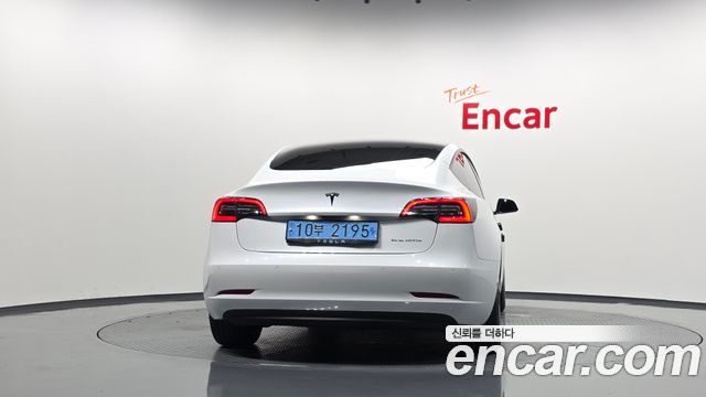 Tesla Model 3 Long Range AWD - фото 3