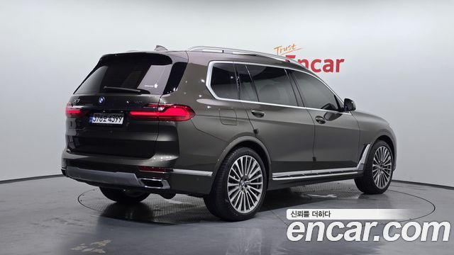 BMW X7 G07 xDrive 40i Design Pure Excellence 6-Seater - фото 1
