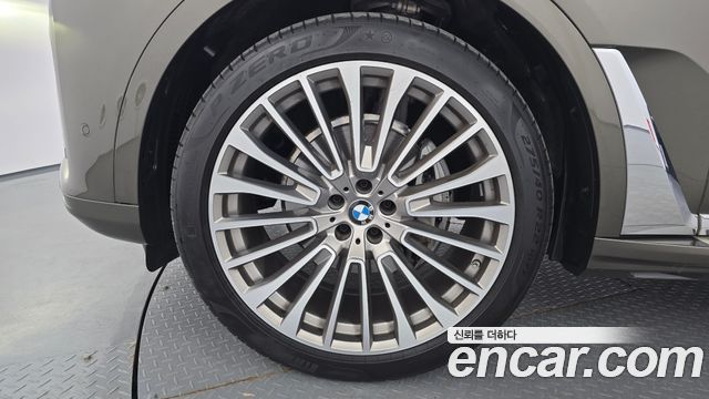 BMW X7 G07 xDrive 40i Design Pure Excellence 6-Seater - фото 4