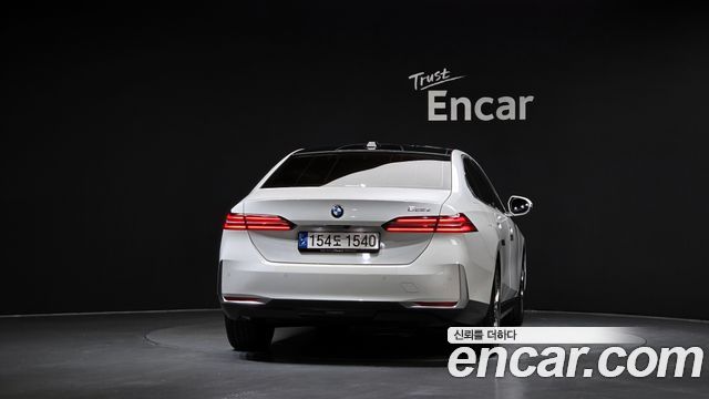 BMW 5 Series G60 523d - фото 3