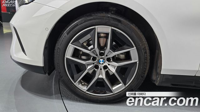 BMW 5 Series G60 523d - фото 4
