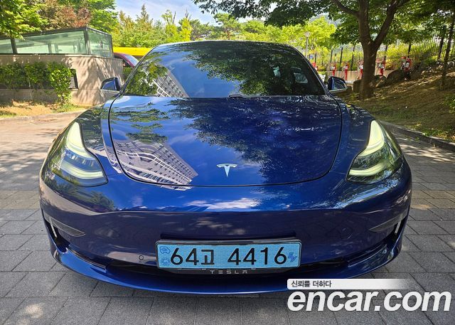 Tesla Model 3 Standard Range Plue RWD - фото 1