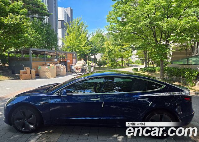 Tesla Model 3 Standard Range Plue RWD - фото 3
