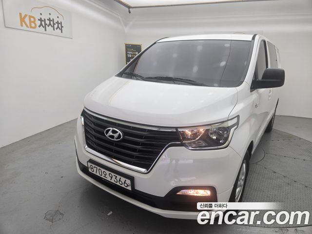Hyundai Starex Новый Van 5-Seater Smart - фото 0