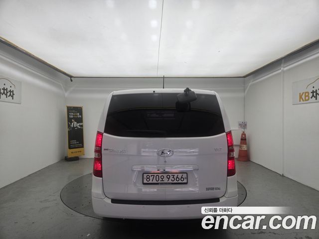 Hyundai Starex Новый Van 5-Seater Smart - фото 3