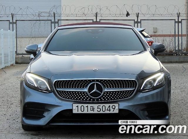 Mercedes-Benz E-Class W213 E220d Cabriolet - фото 0