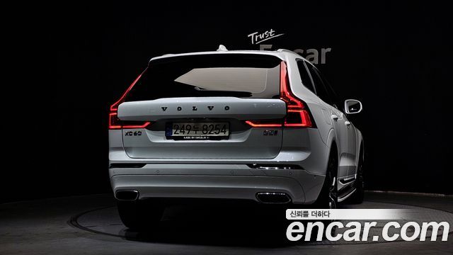 Volvo XC60 2-го поколения B5 Inscription - фото 3