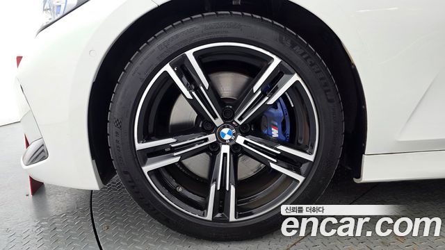 BMW 3 Series G20 320i M Sport - фото 3