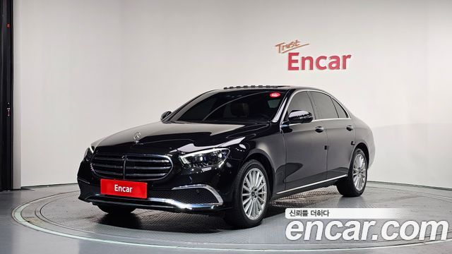 Mercedes-Benz E-Class W213 E220d 4MATIC Exclusive - фото 0