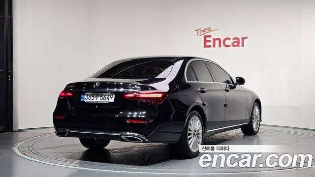 Mercedes-Benz E-Class W213 E220d 4MATIC Exclusive - фото 1