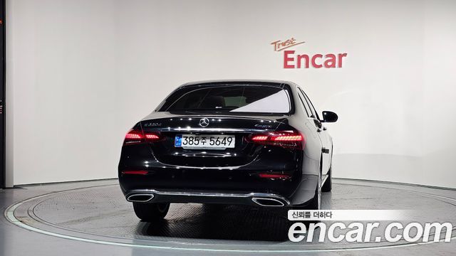 Mercedes-Benz E-Class W213 E220d 4MATIC Exclusive - фото 3