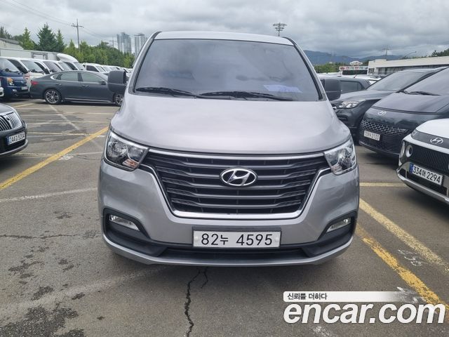 Hyundai Starex Новый Van 3-Seater Smart - фото 0