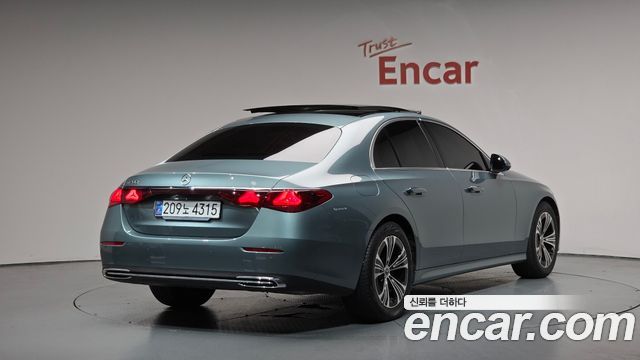 Mercedes-Benz E-Class W214 E200 Avantgarde - фото 0