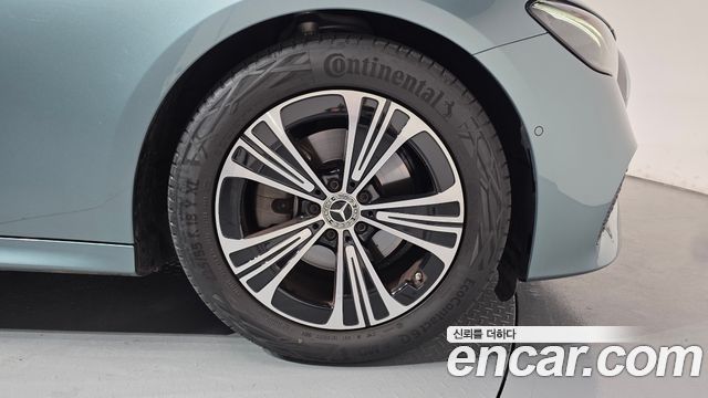 Mercedes-Benz E-Class W214 E200 Avantgarde - фото 3
