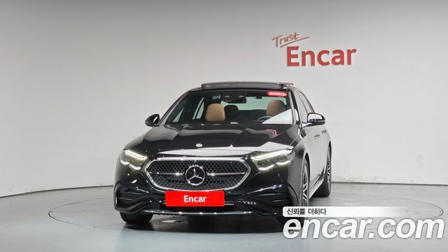 Mercedes-Benz E-Class W214 E300 4MATIC AMG Line - фото 1