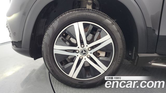 Mercedes-Benz GLE-Class W167 GLE300d 4MATIC - фото 4