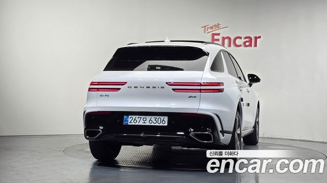 Genesis GV70 2.5T Gasoline AWD - фото 3