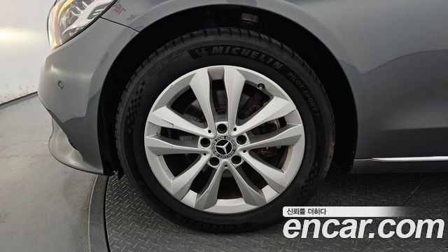 Mercedes-Benz C-Class W205 C200 Avantgarde - фото 3