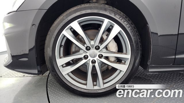 Audi A6 C8 45 TDI Quattro Premium - фото 4