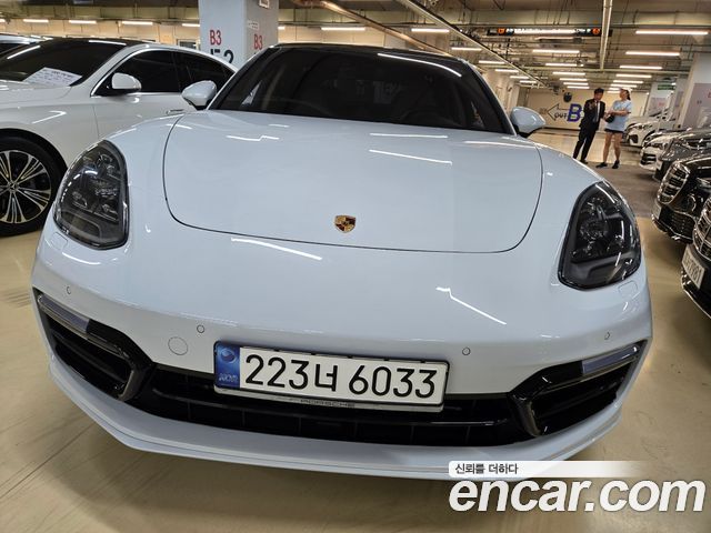 Porsche Panamera 3.0 AWD - фото 1