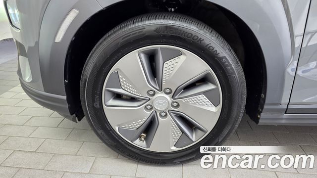 Hyundai Kona Electric Premium - фото 4