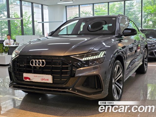 Audi Q8 55 TFSI Quattro Premium - фото 0