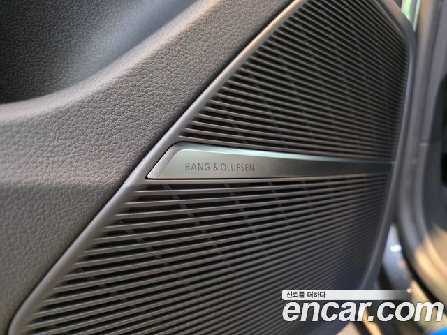 Audi Q8 55 TFSI Quattro Premium - фото 4