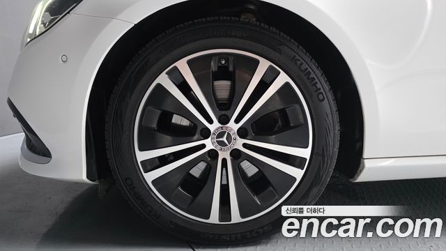 Mercedes-Benz E-Class W213 E250 Avantgarde - фото 4