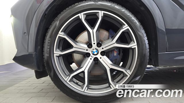 BMW X6 G06 xDrive40i M Sport - фото 4