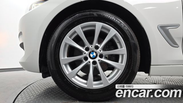 BMW Gran Turismo F34 GT 320d xDrive - фото 3