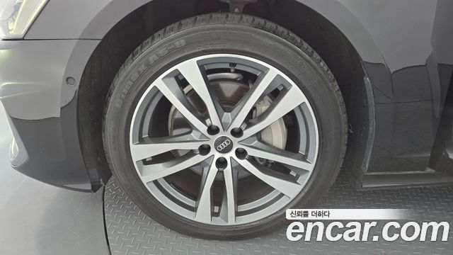 Audi A6 C8 45 TFSI Quattro Premium - фото 4